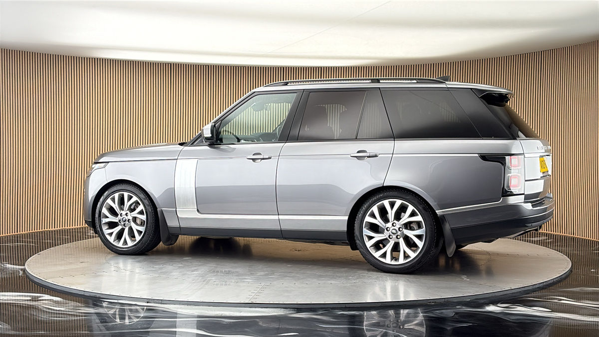 More views of Land Rover Range Rover