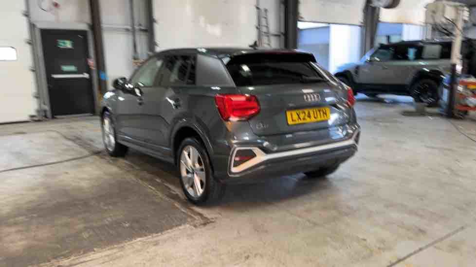More views of Audi Q2