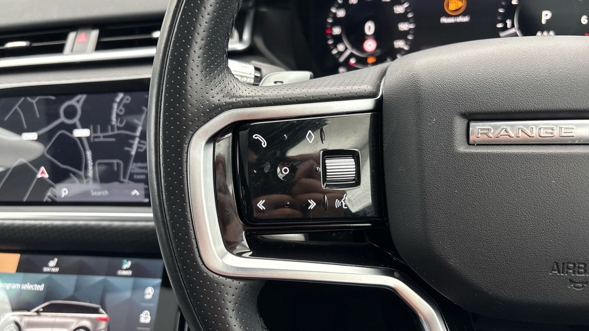 Land Rover Range Rover Velar Image 13