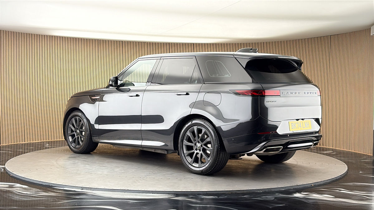 More views of Land Rover Range Rover Sport