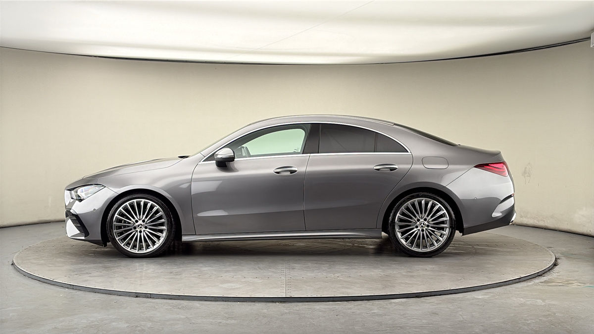 Mercedes-Benz CLA Image 15