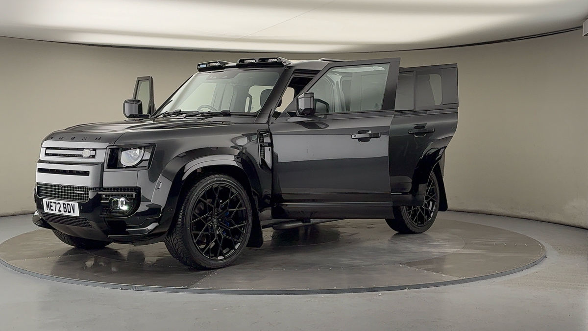 More views of Land Rover Defender 110