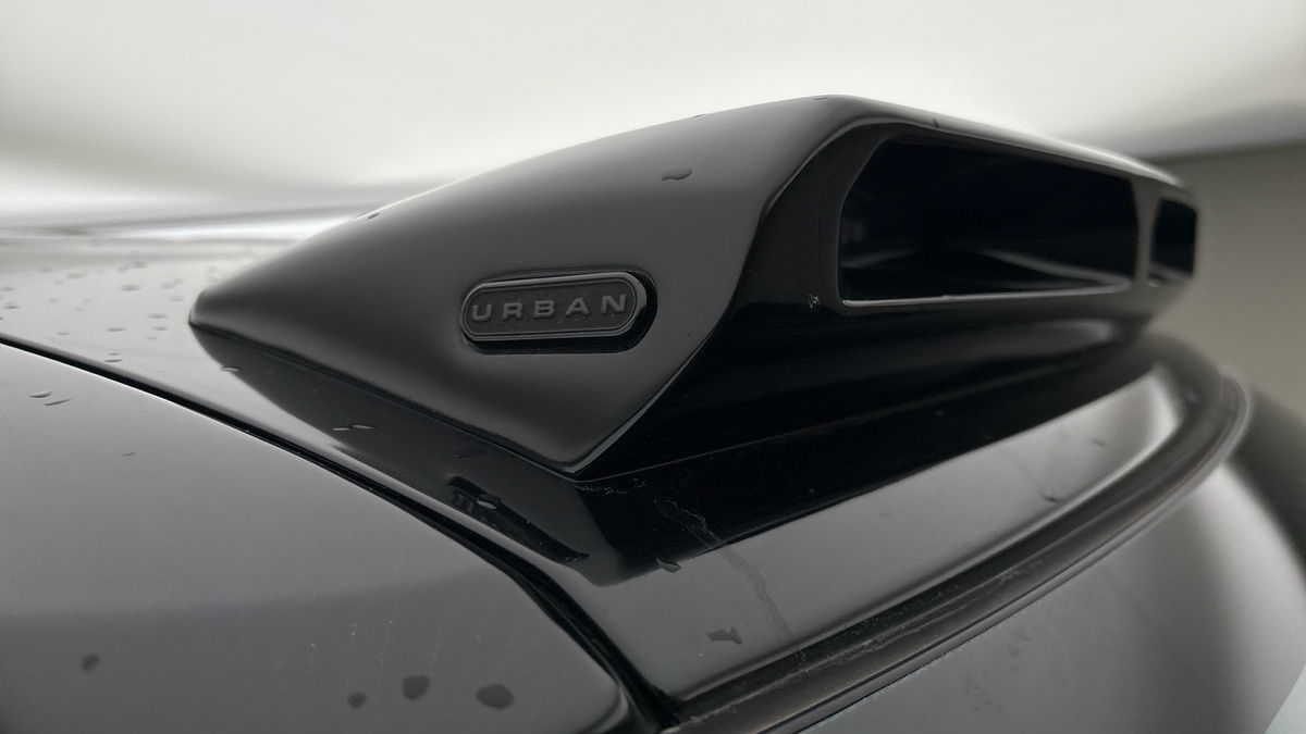 Land Rover Defender 110 Urban Image 28