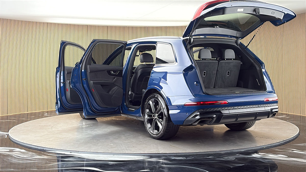 Audi Q7 Image 23