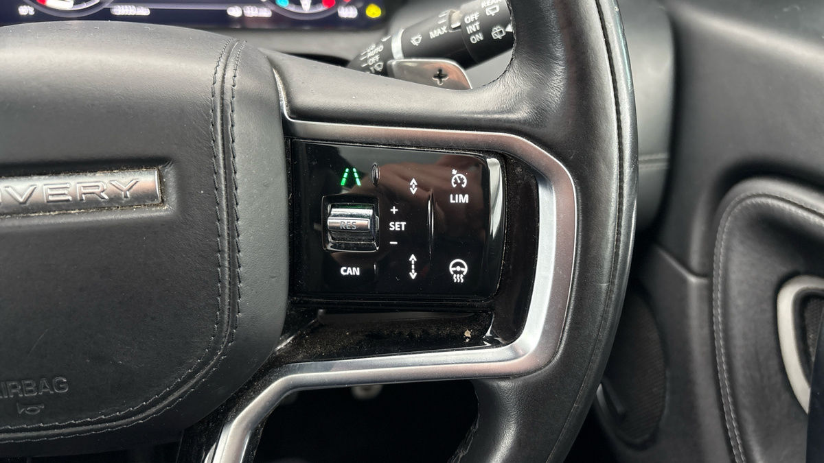 Land Rover Discovery Sport Image 14