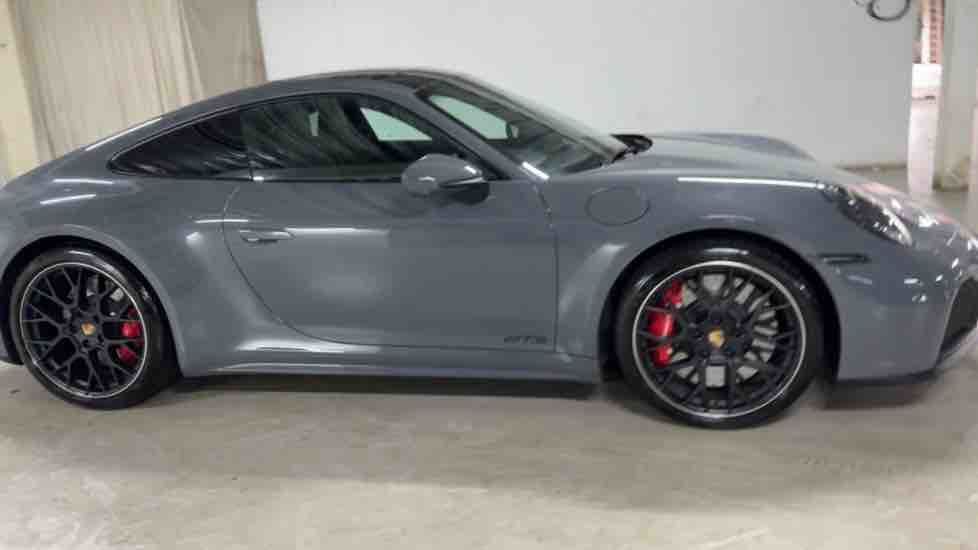 More views of Porsche 911