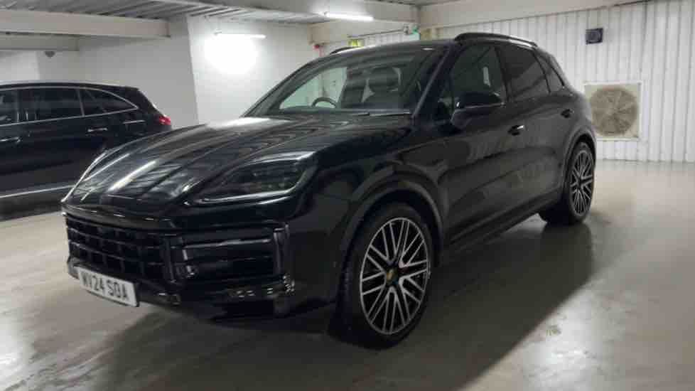 More views of Porsche Cayenne