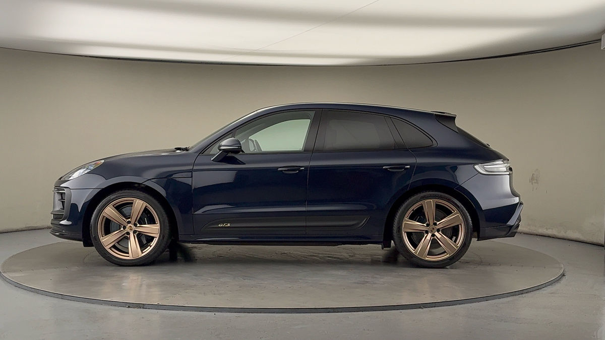 Porsche Macan Image 15