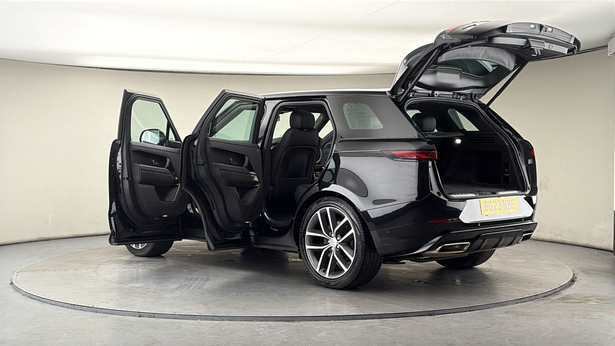 More views of Land Rover Range Rover Sport