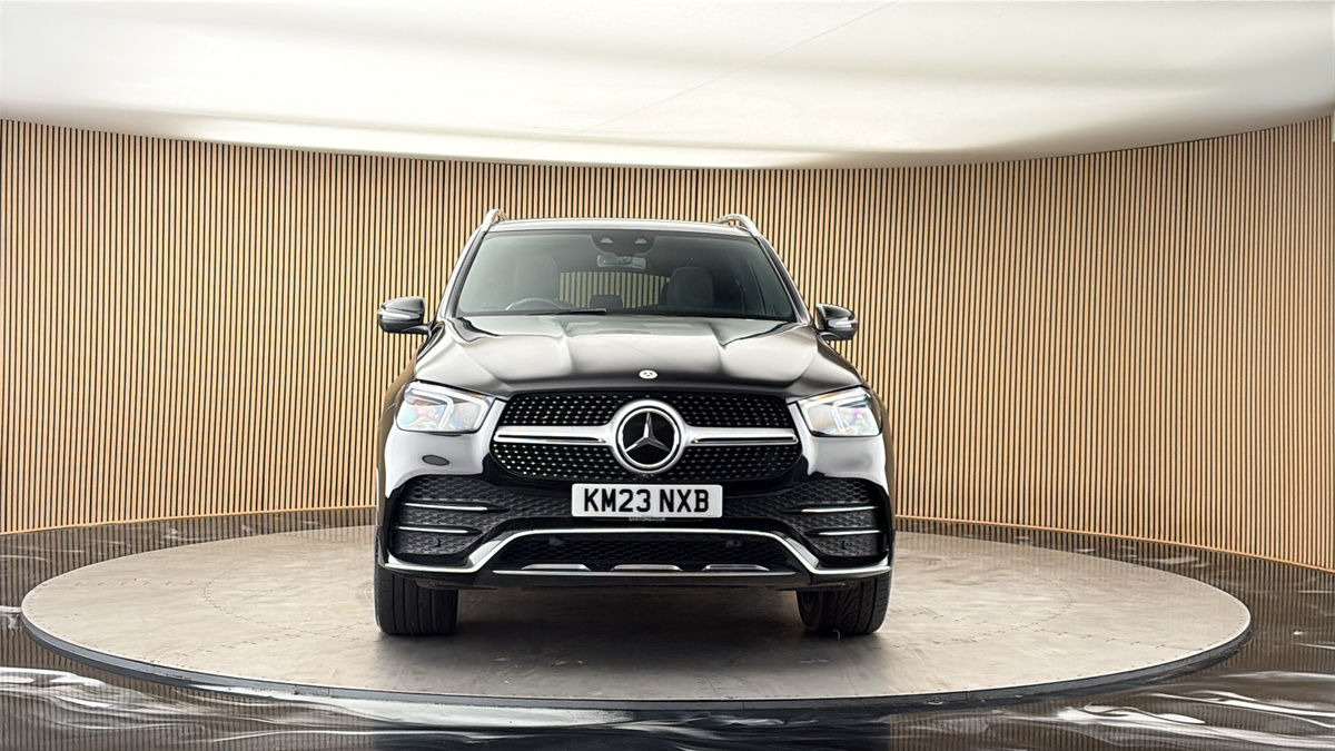 More views of Mercedes-Benz GLE