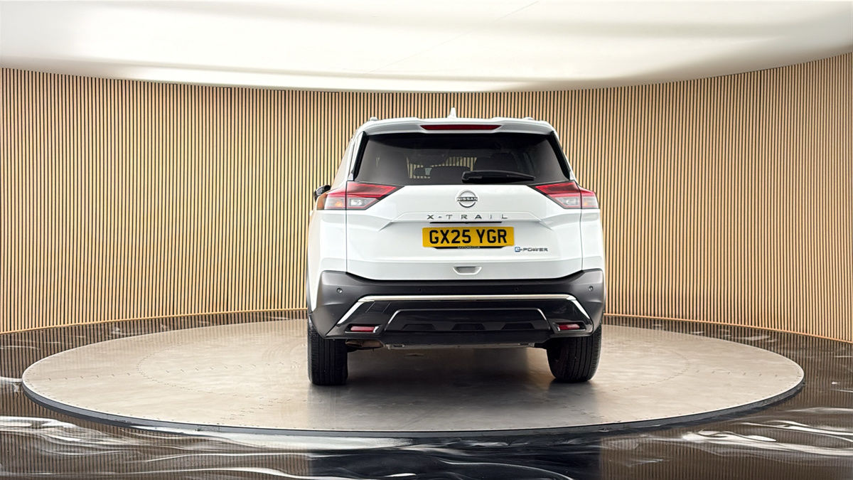 More views of Nissan X-Trail