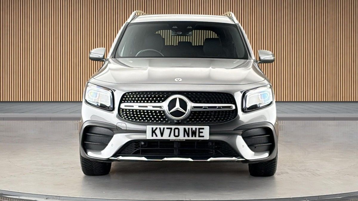 Mercedes-Benz GLB Image 3