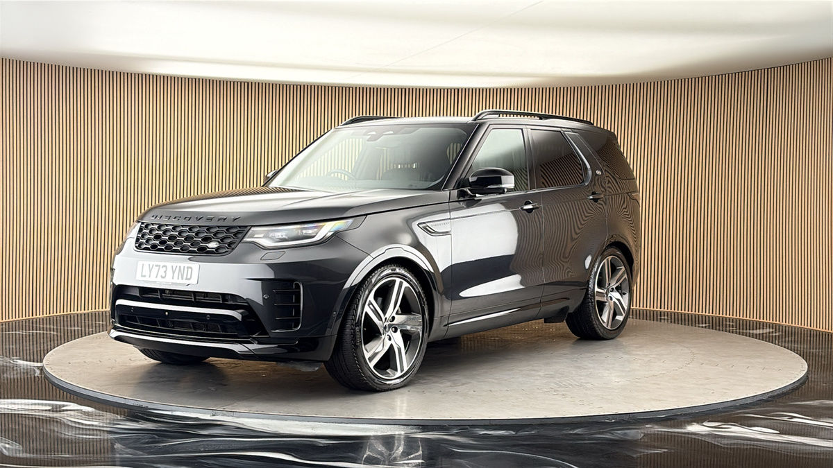 More views of Land Rover Discovery