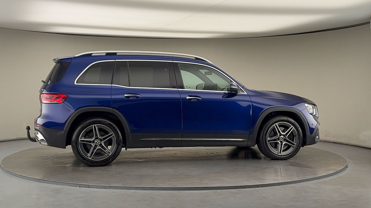 More views of Mercedes-Benz GLB