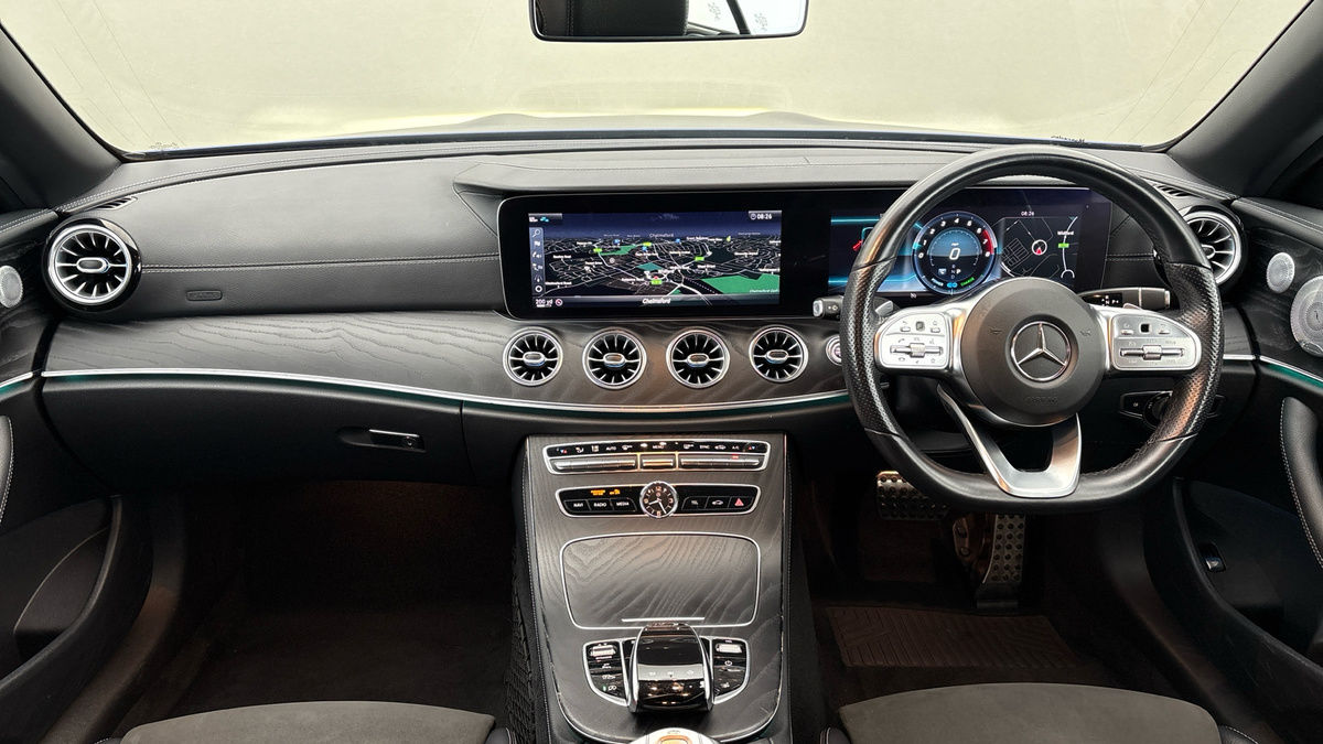 Mercedes-Benz E Class Image 12