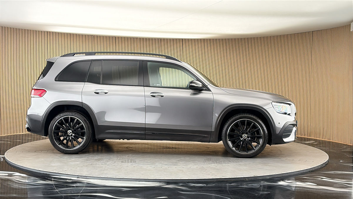 More views of Mercedes-Benz GLB