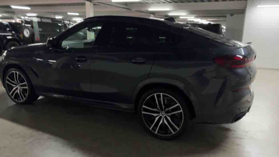 More views of BMW X6
