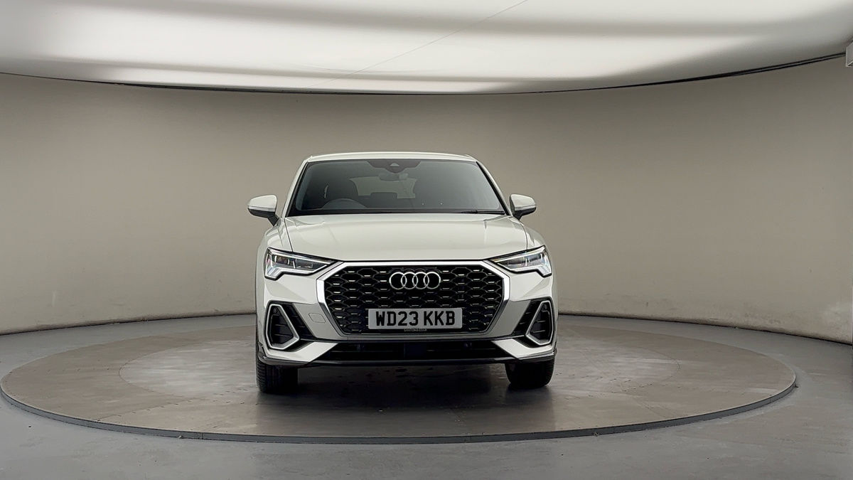 More views of Audi Q3