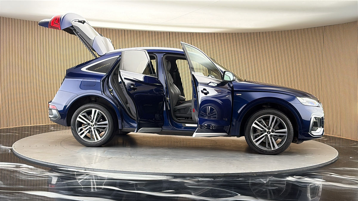 More views of Audi Q5