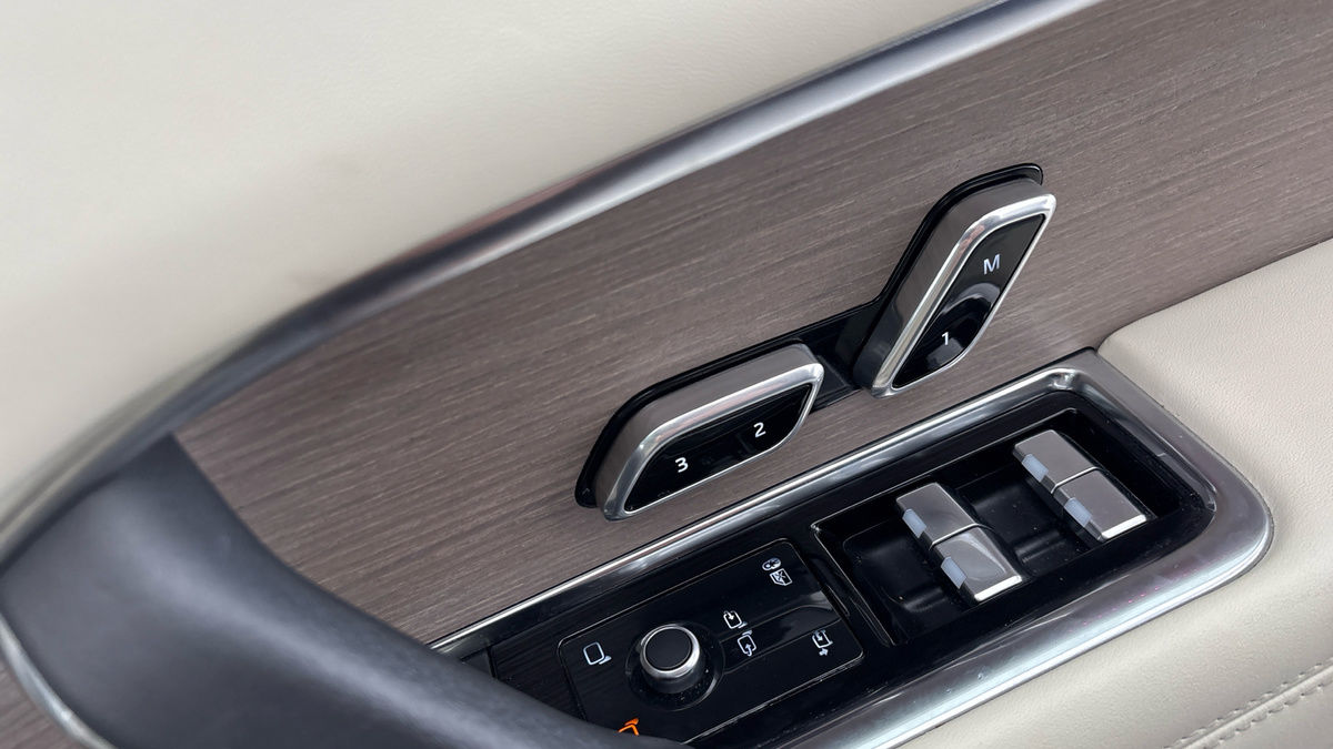 Land Rover Range Rover Image 26