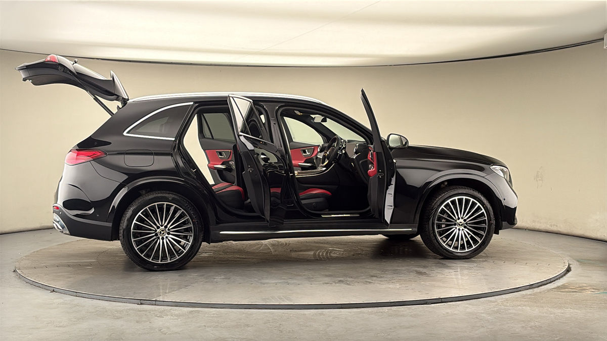 More views of Mercedes-Benz GLC