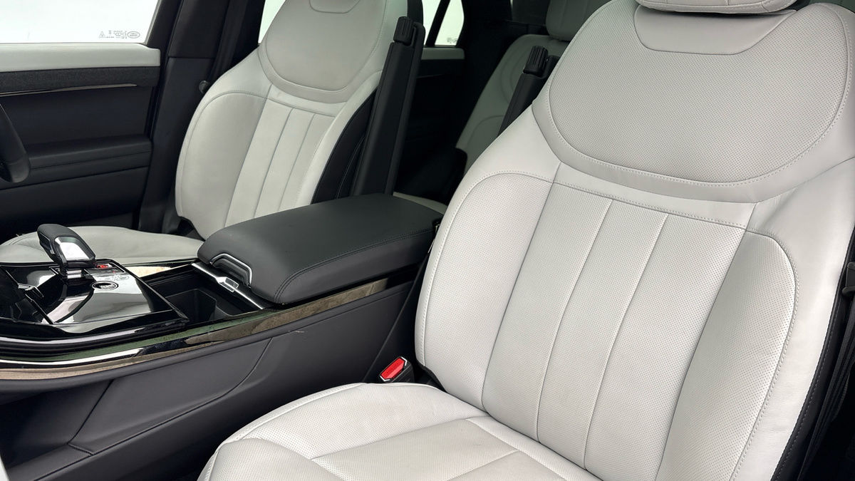 Land Rover Range Rover Sport Image 7