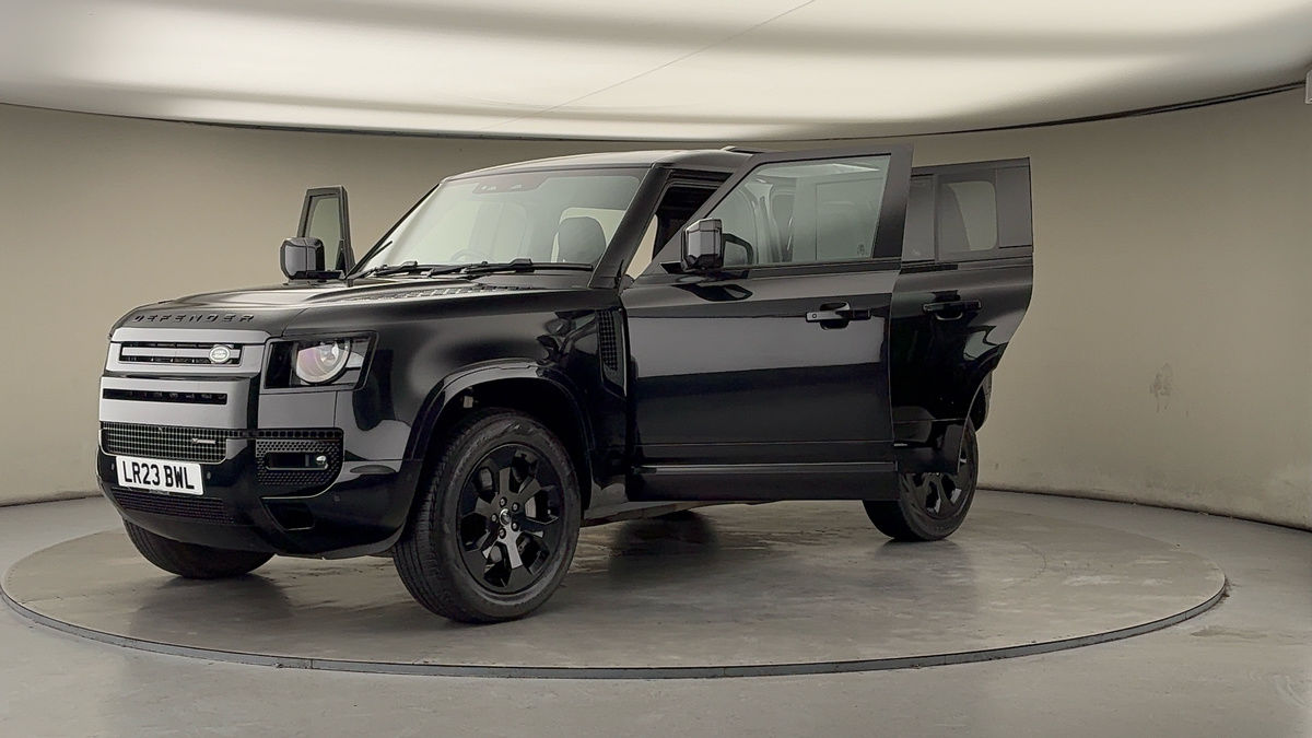 More views of Land Rover Defender 110