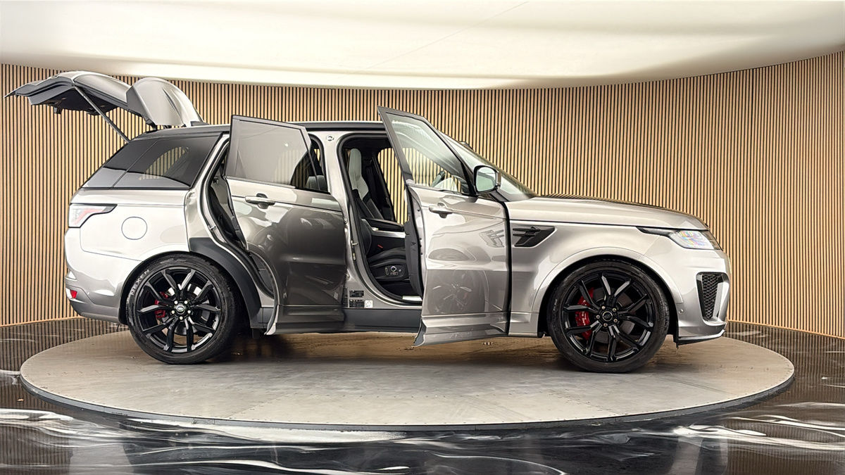 More views of Land Rover Range Rover Sport