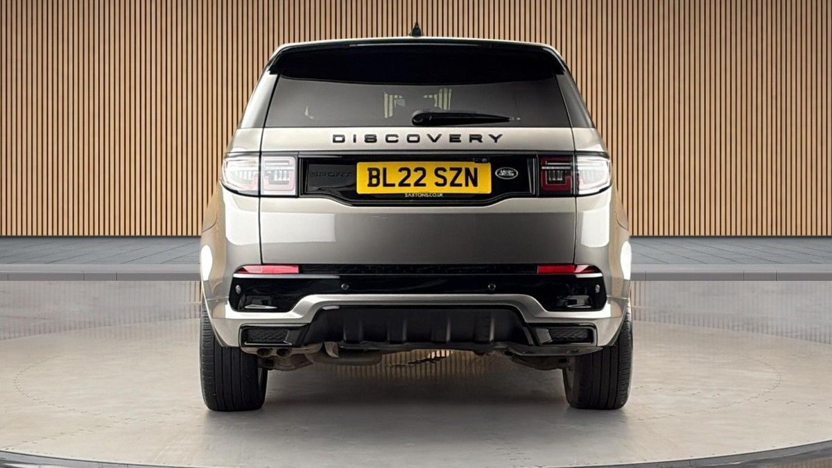 Land Rover Discovery Sport Image 4