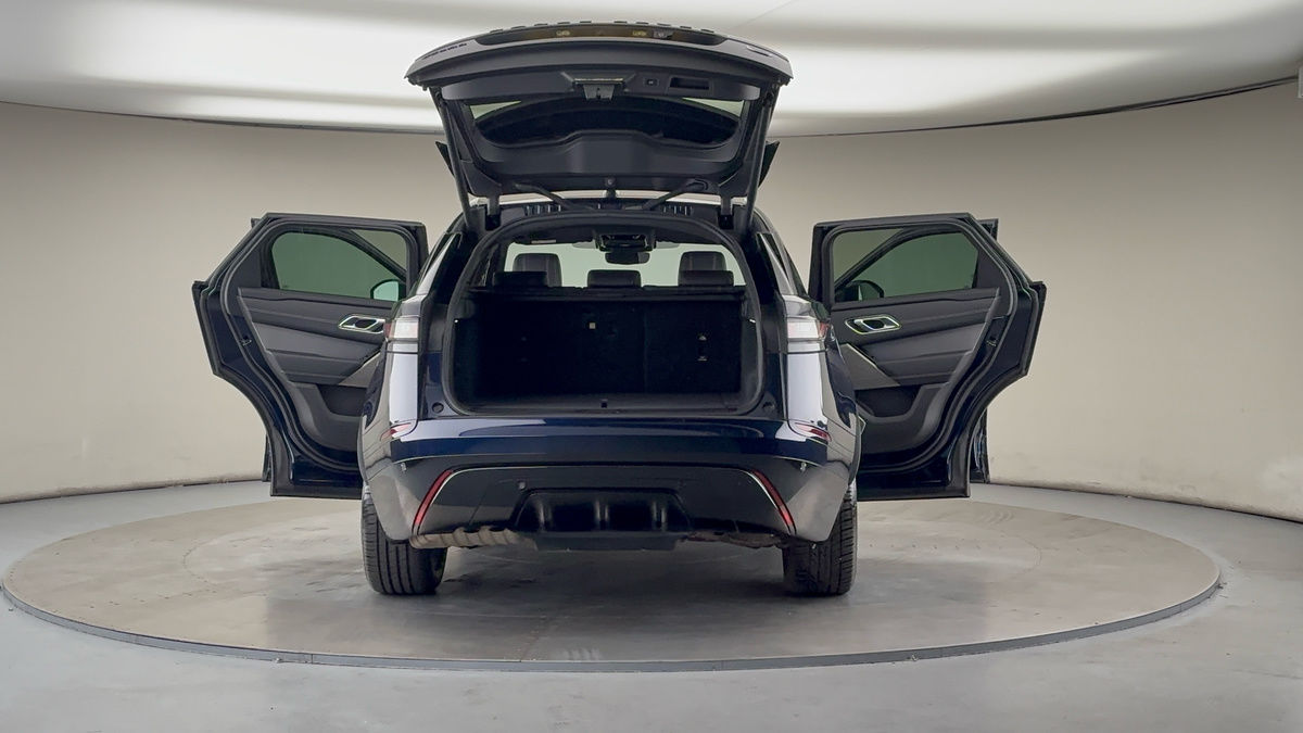 More views of Land Rover Range Rover Velar