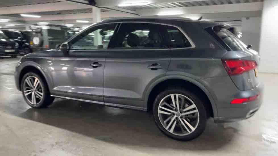 More views of Audi Q5