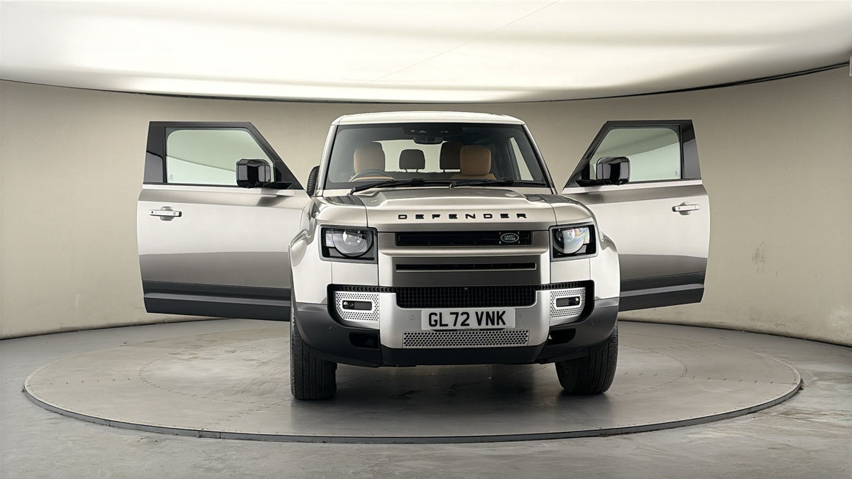 More views of Land Rover Defender 90