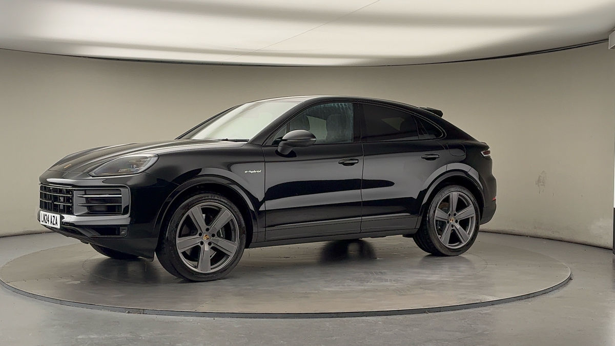 More views of Porsche Cayenne