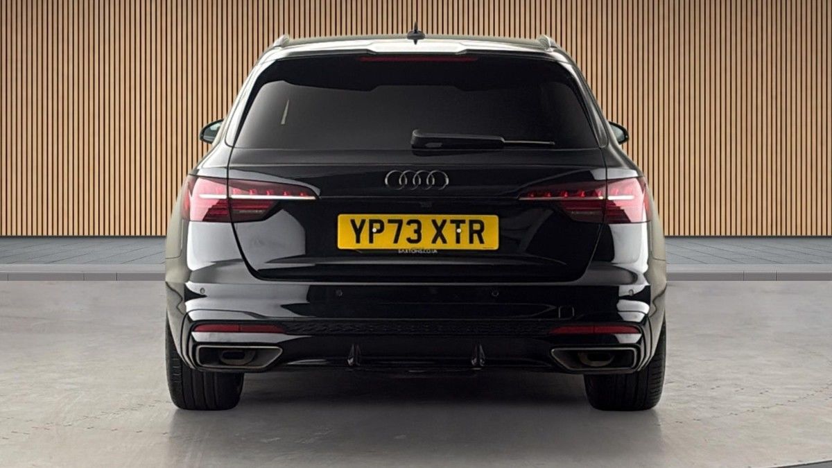 Audi A4 Avant Image 4