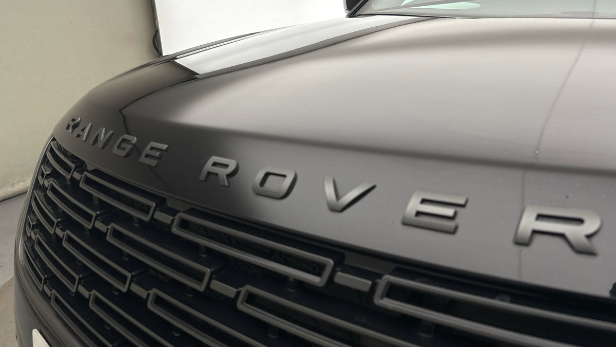 Land Rover Range Rover Velar Image 24