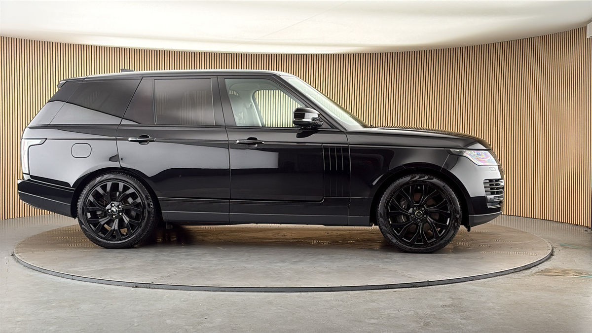 More views of Land Rover Range Rover