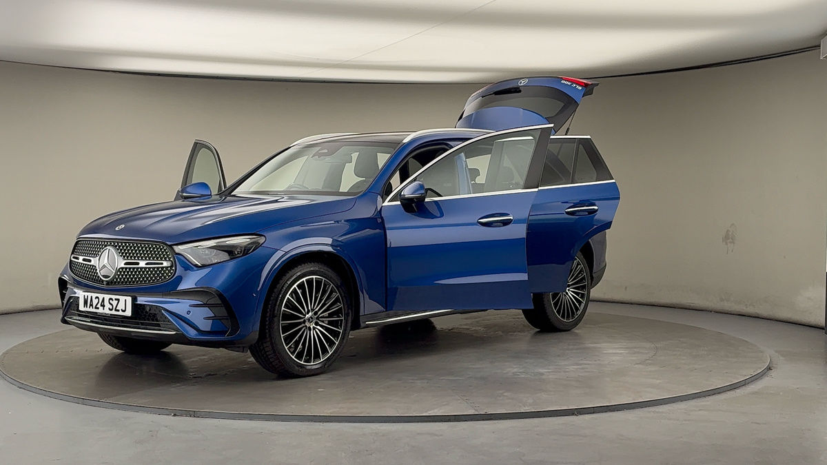 More views of Mercedes-Benz GLC