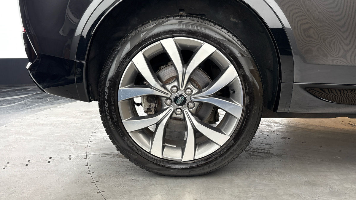 Land Rover Discovery Sport Image 10