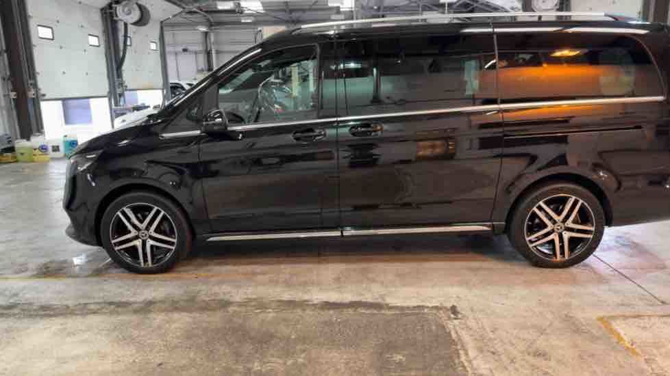 More views of Mercedes-Benz V Class