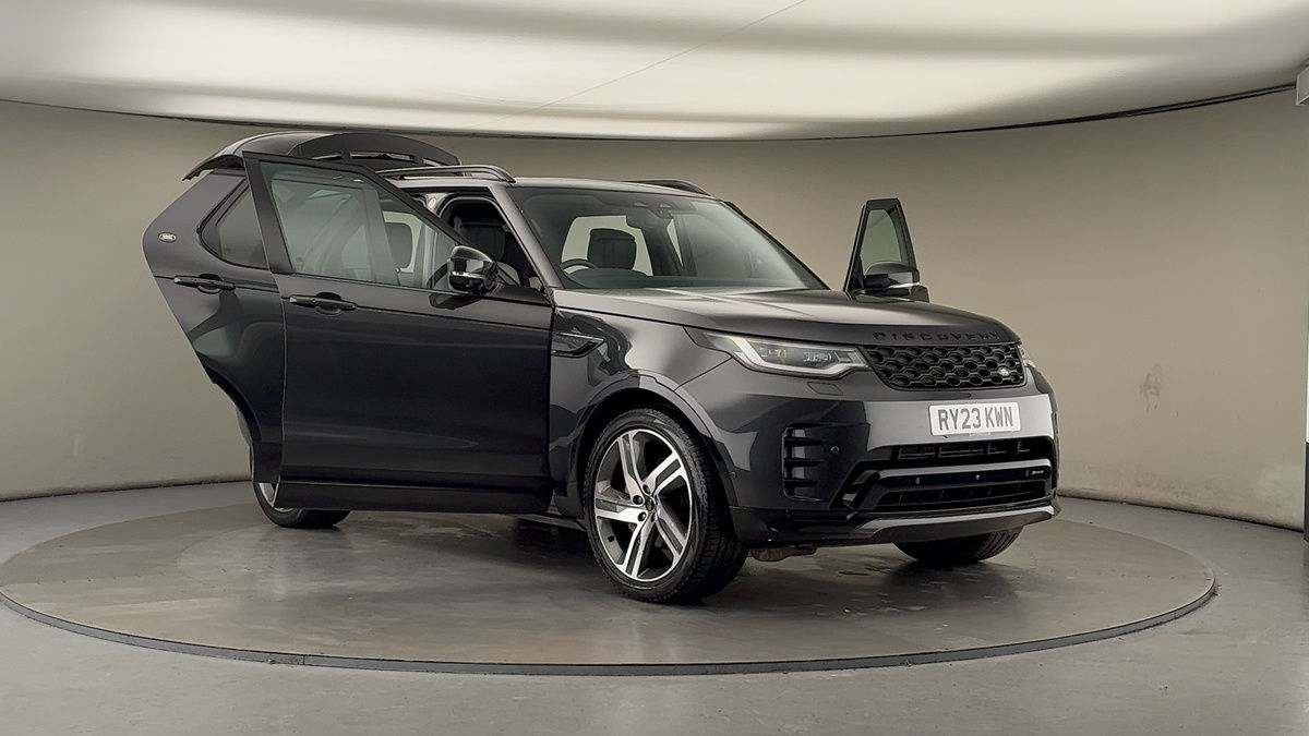 More views of Land Rover Discovery