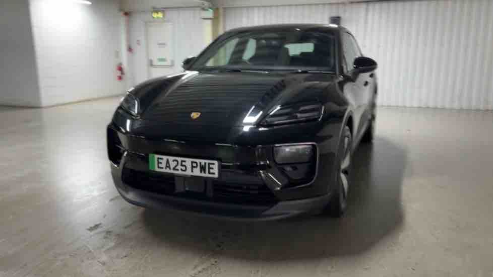 More views of Porsche Macan