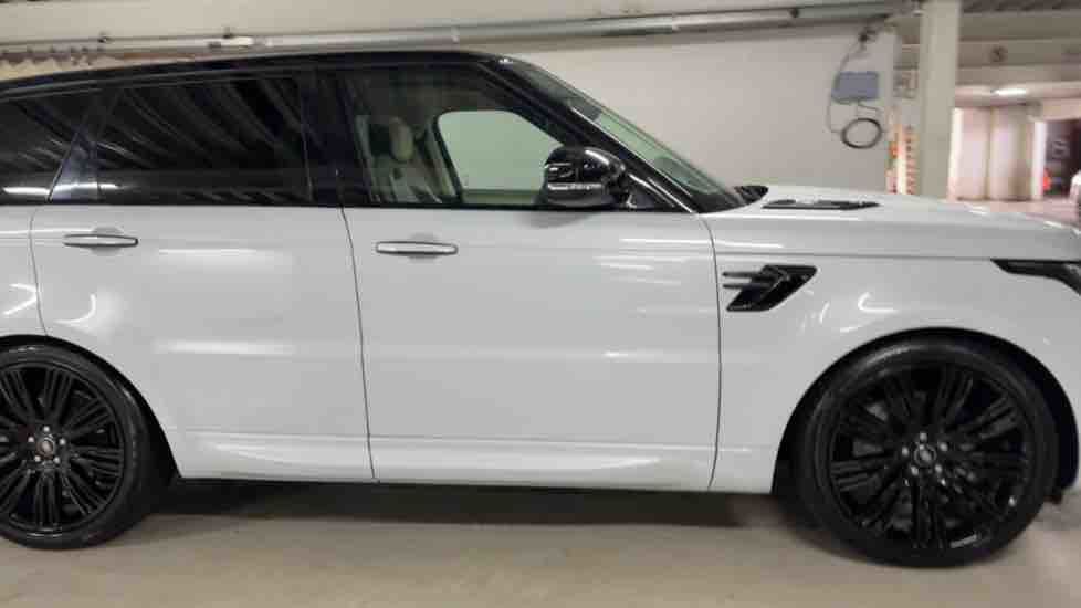 More views of Land Rover Range Rover Sport