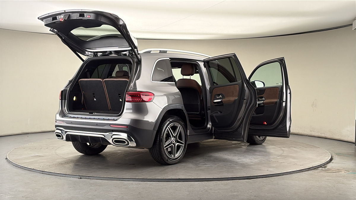 More views of Mercedes-Benz GLB