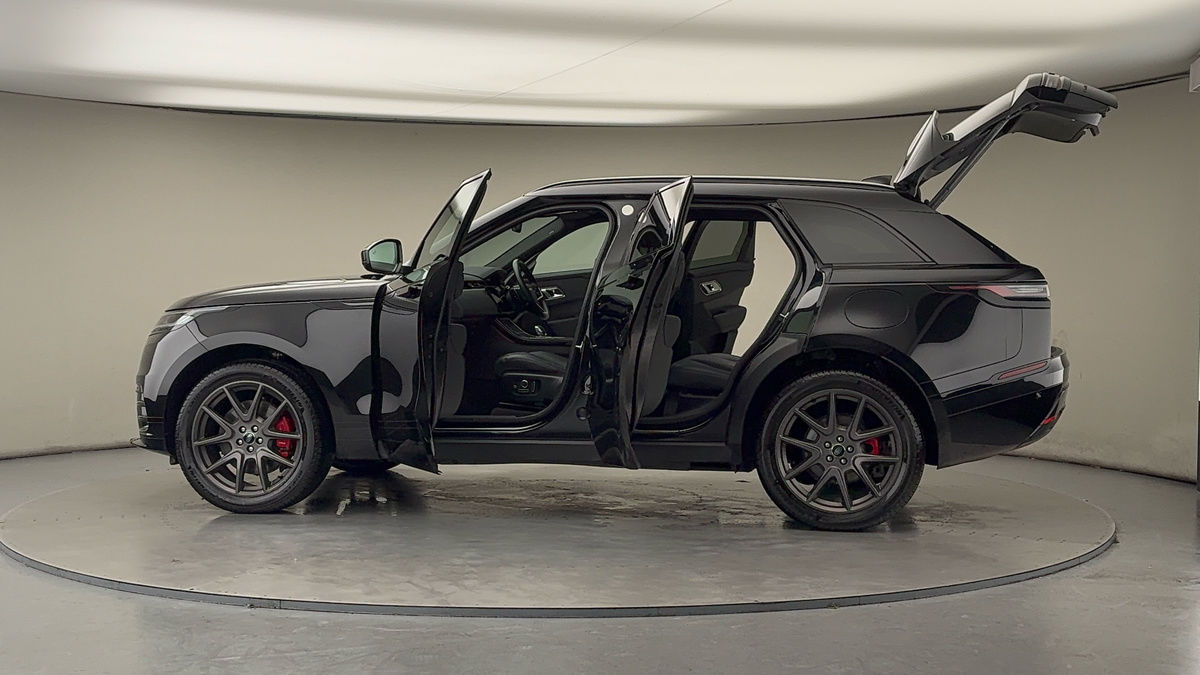 More views of Land Rover Range Rover Velar