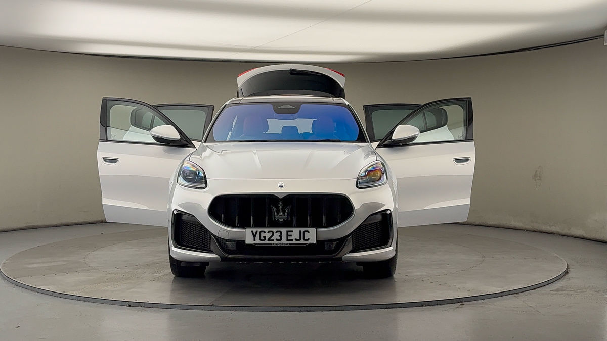 More views of Maserati Grecale