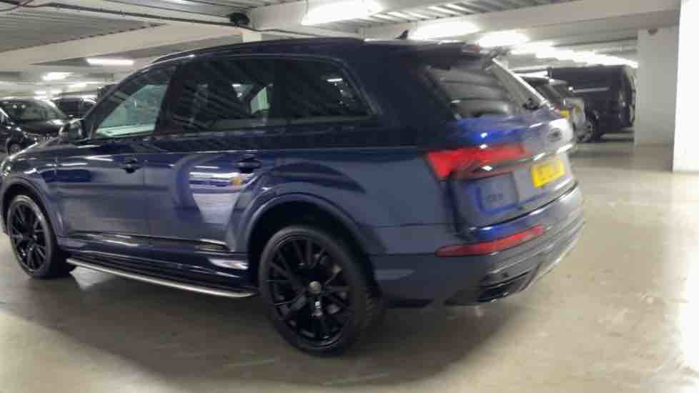 More views of Audi Q7