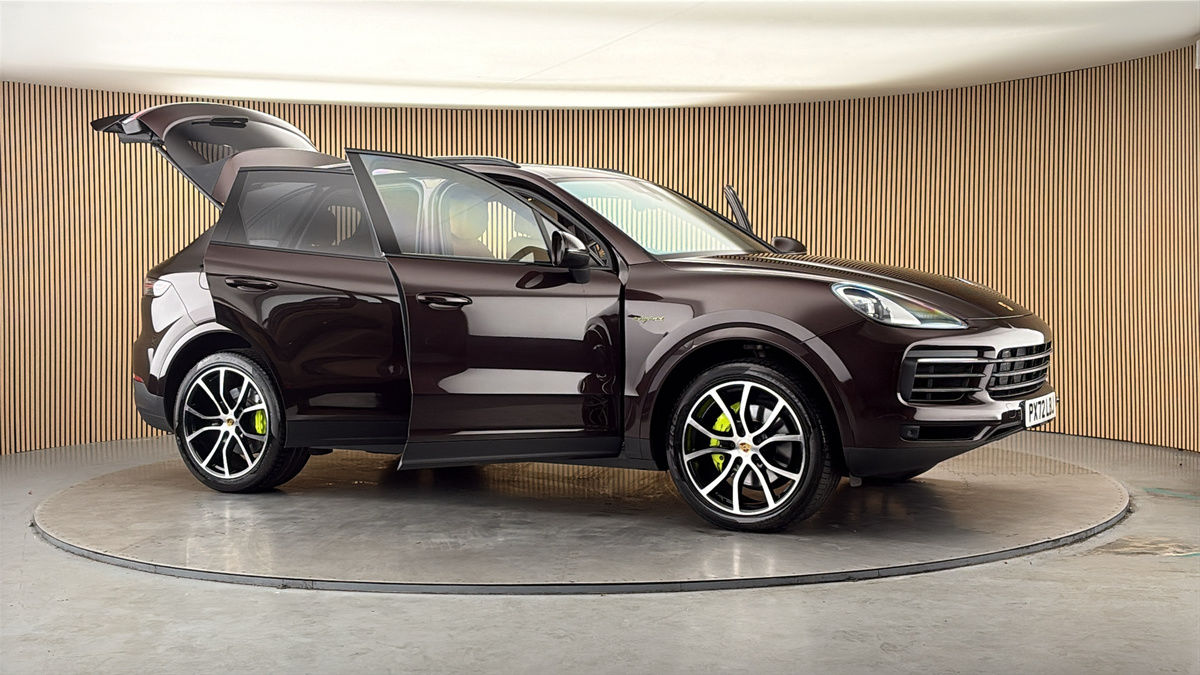 More views of Porsche Cayenne