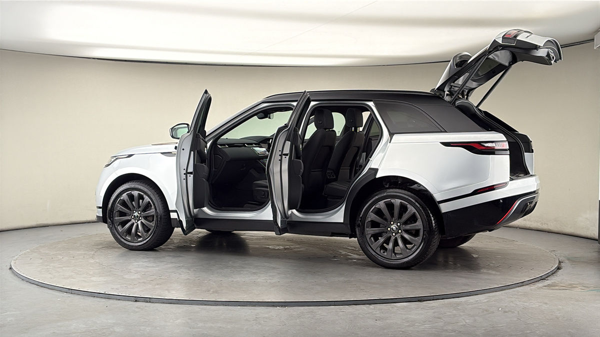 More views of Land Rover Range Rover Velar