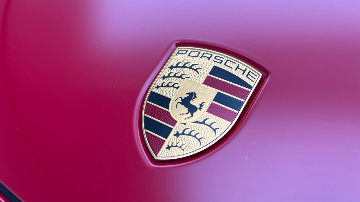 Porsche Cayenne Image 24