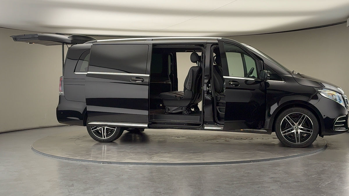 More views of Mercedes-Benz V Class